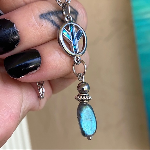 Peace sign Labradorite necklace . Abalone & labradorite gemstones . Steel chain - Picture 3 of 8